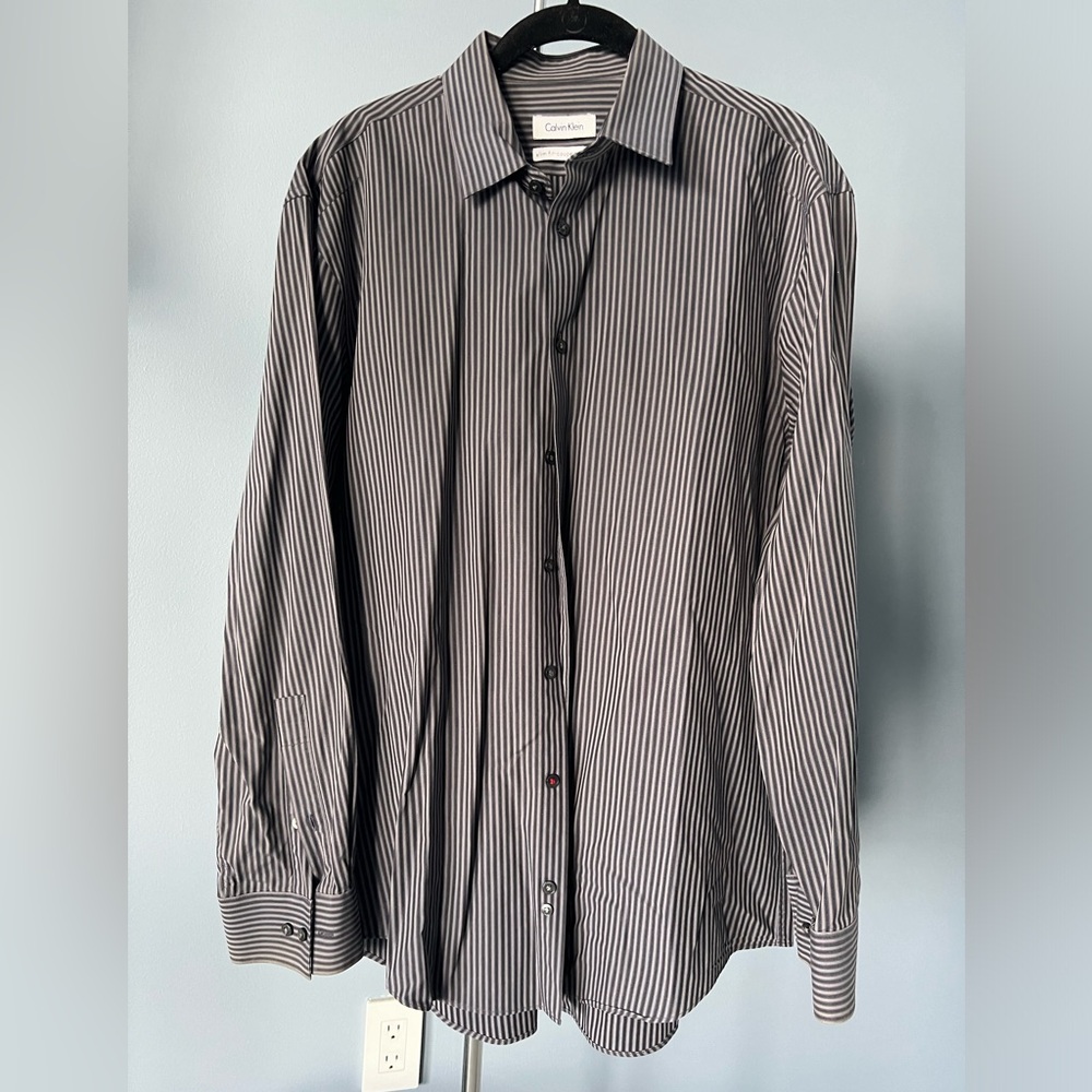Calvin Klein men's dress shirt S(16)